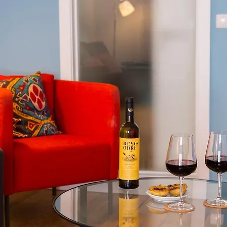 Altido Urban 1-bed Flat With Workspace, Moments From Avenida Da Liberdade Lisbon