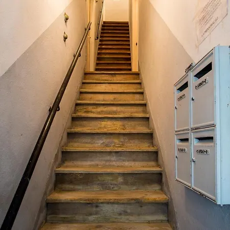 Appartement Altido Urban 1-bed Flat With Workspace, Moments From Avenida Da Liberdade