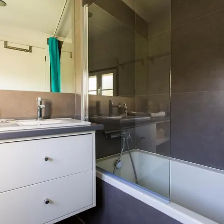 Altido Urban 1-bed Flat With Workspace, Moments From Avenida Da Liberdade Appartement Lisboa